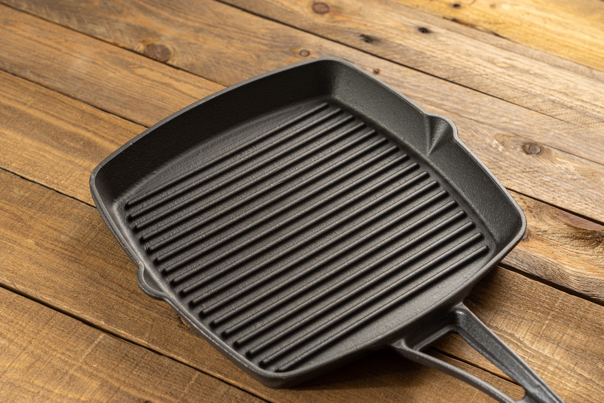 Cleaning cast hotsell iron grill grates