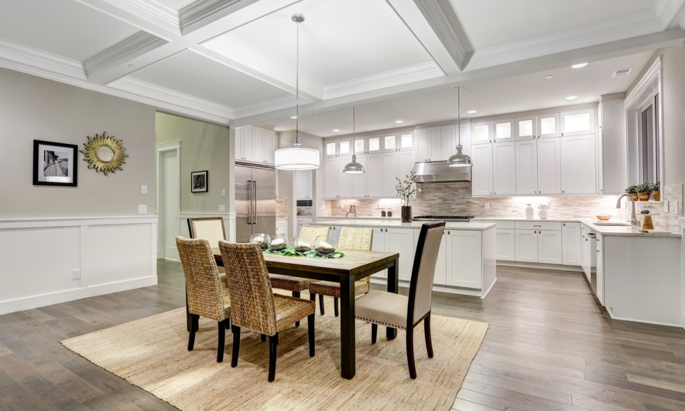 Kitchen with kitchen table