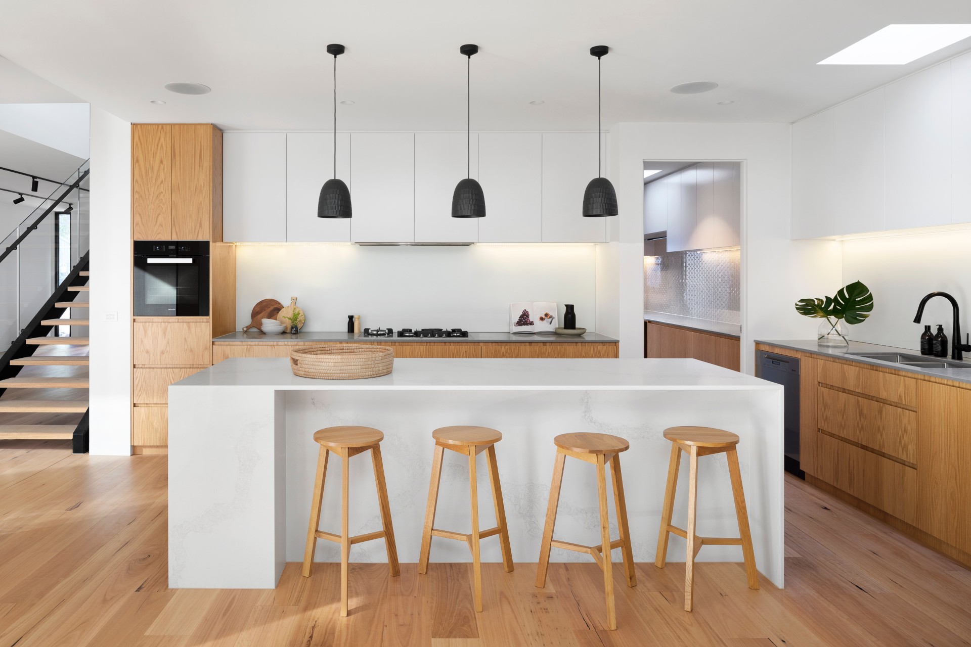 white clean kitchen