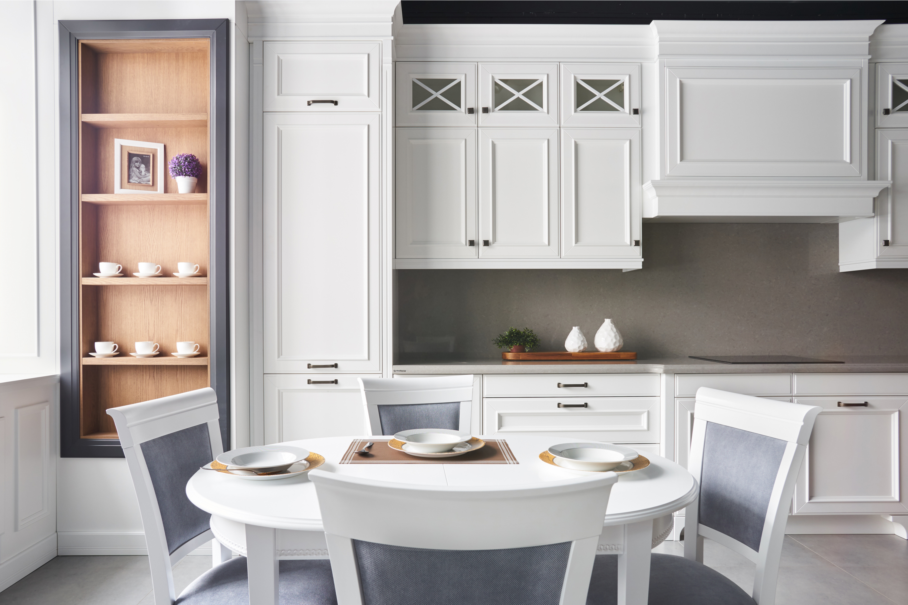 White deals distressed cabinets