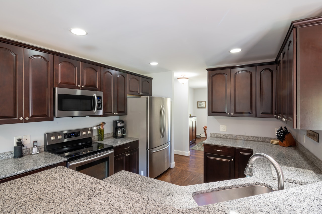 can ceiling lights in kitchen