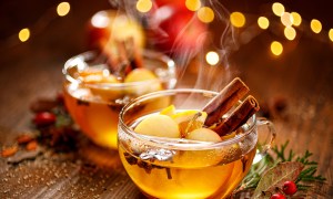 Apple cider hot toddy