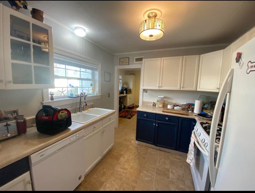 Kitchen Remodel Before & After: A 1950s-inspired Renovation | 21Oak